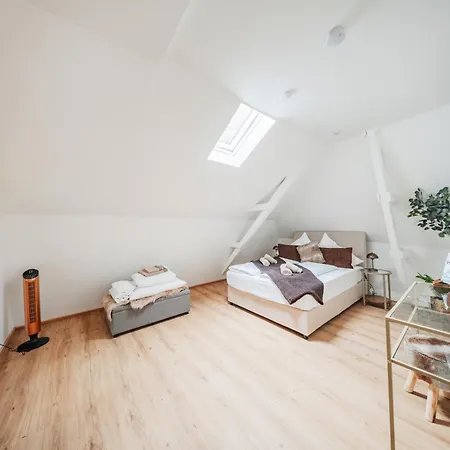 The Peak By Home1 Albergue