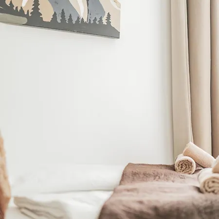 The Peak By Home1 Albergue Innsbruck